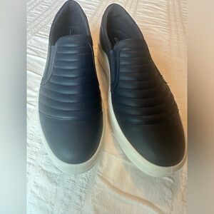 Women's Ecco soft - slip one - NEW - never worn!